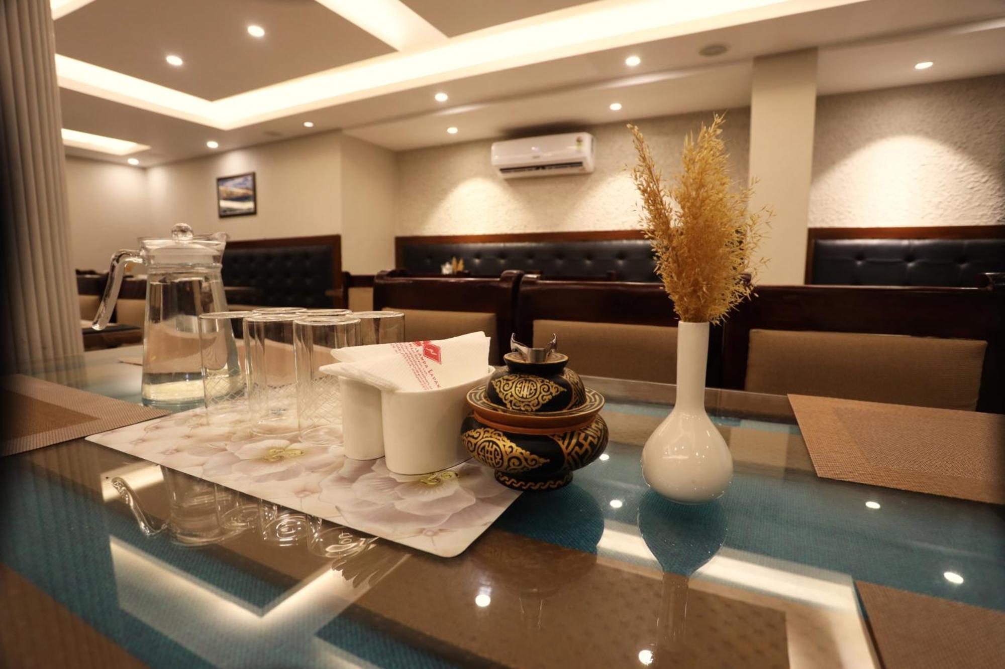 拉达克纳兰达酒店 列城 外观 照片